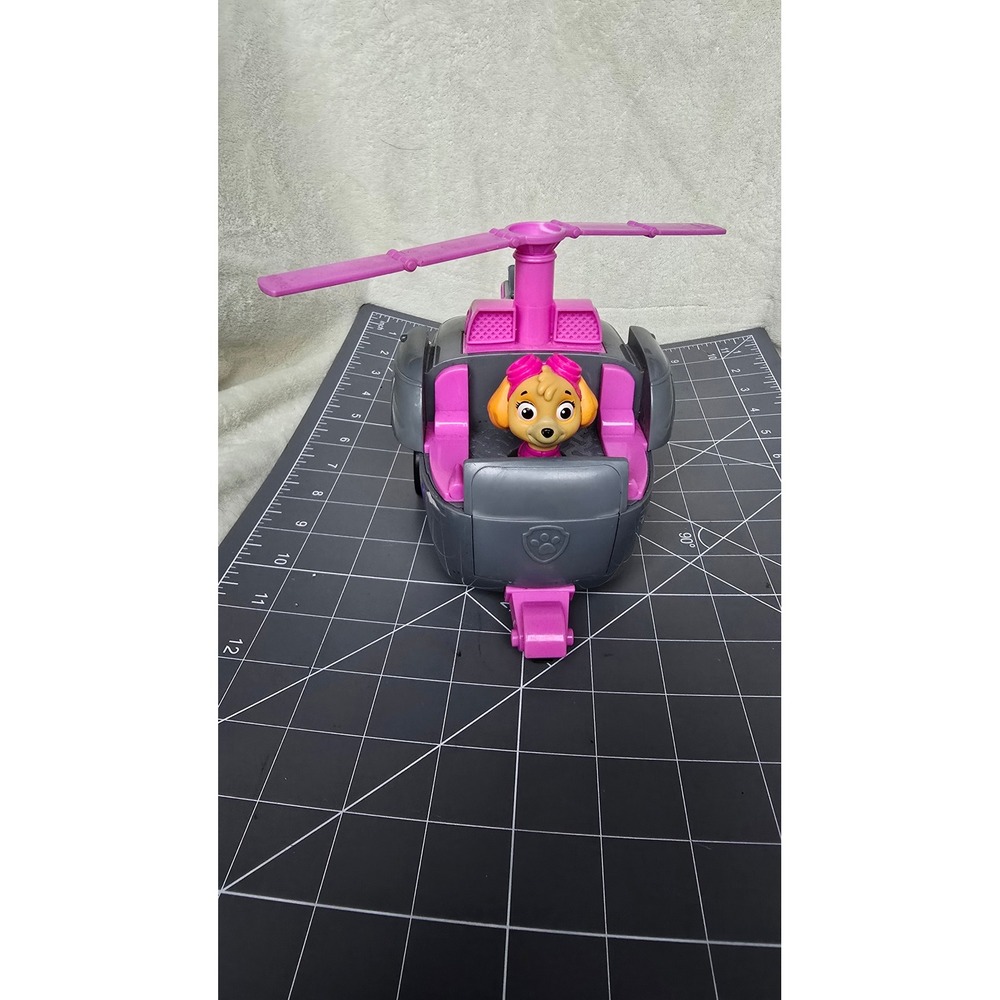 Spin Master Paw Patrol Skye Ultimate Rescue Helicopter Gray Pink Vehicle Figure